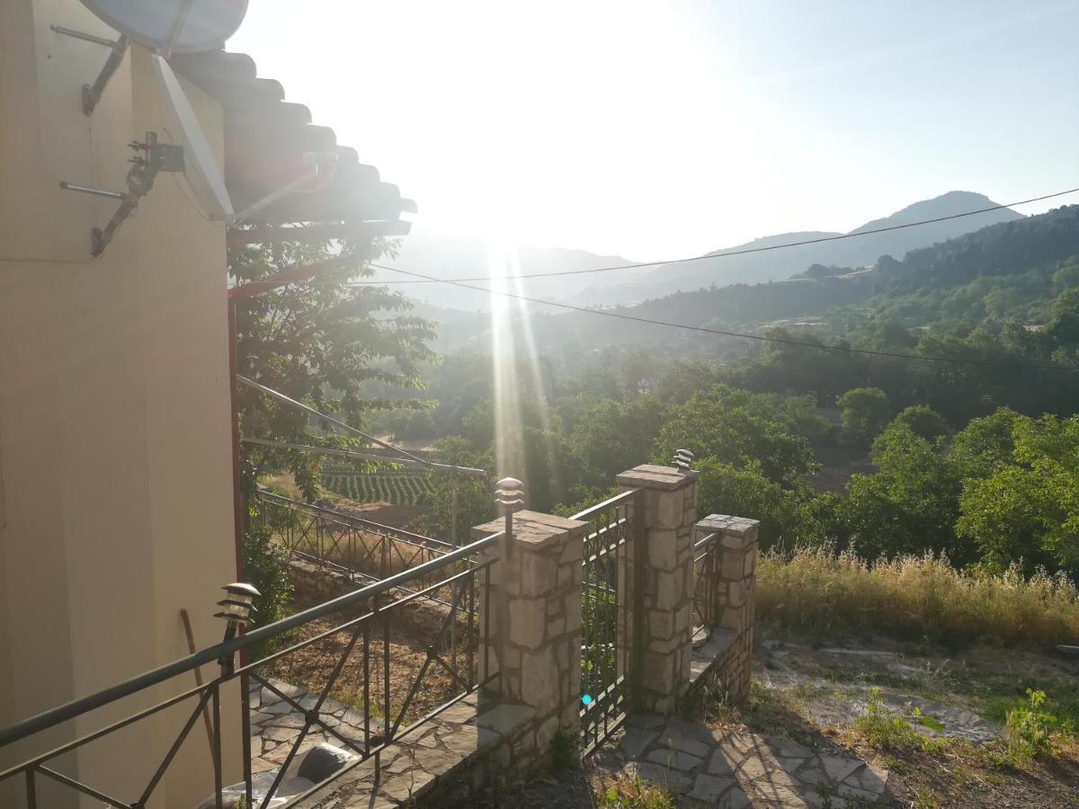 Plataniotissa Mansion Villa Kalavryta Bagian luar foto